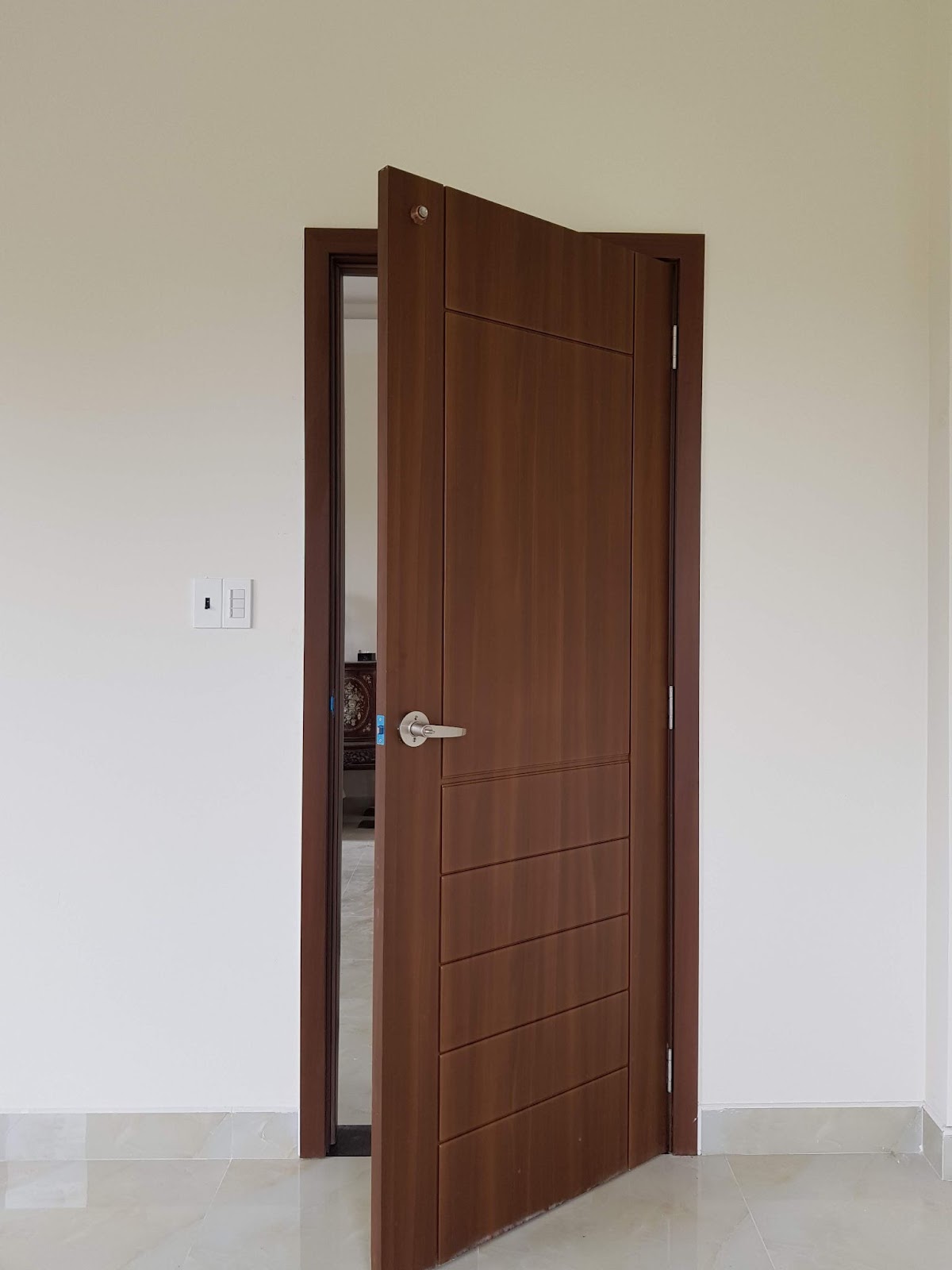 Cửa nhựa Abs Hàn Quốc 105 W0901