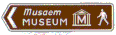 Pedestrian information sign to
a tourist attraction