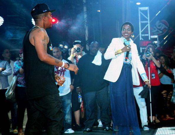 (L-R) Nas and Lauryn Hill perform at HOT 97's Summer Jam 2012at MetLife Stadium on June 3, 2012 in East Rutherford, New Jersey.