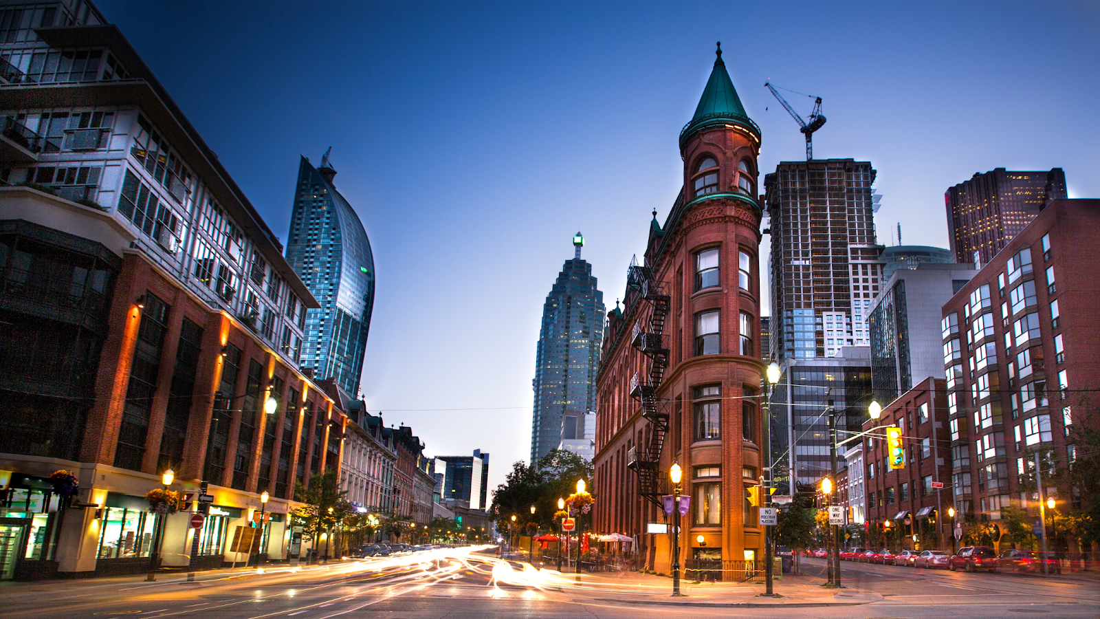 Toronto real estate, investing in real estate in Toronto, condos, Best Real Estate Agent in Toronto