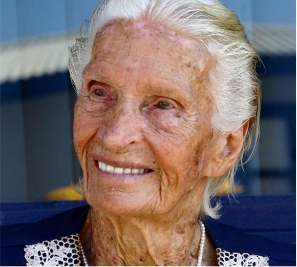 Maria Lenk - Pioneira - Natação - Olimpíada - Primeira mulher brasileira a participar de uma Olimpíada