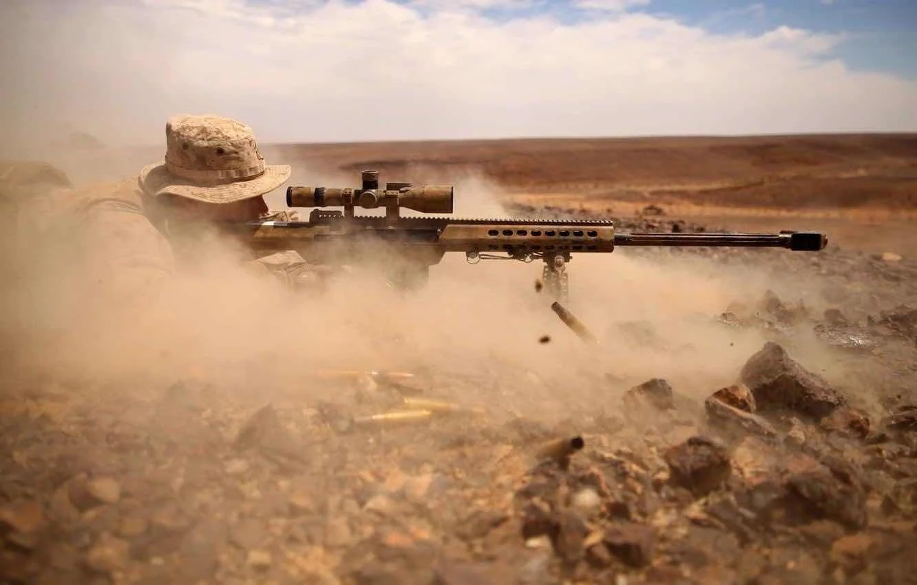Súng bắn tỉa Barrett M-107 12.7mm ở chiến trường Iraq.