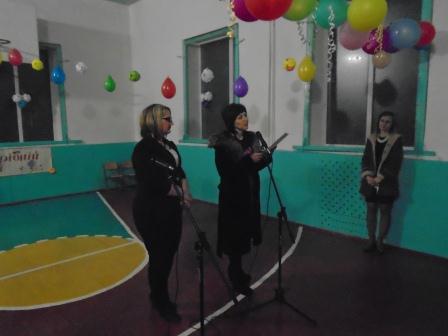 http://dikvik2009.ucoz.net/2016-2017part2/vechir_vipusknikiv-9.jpg