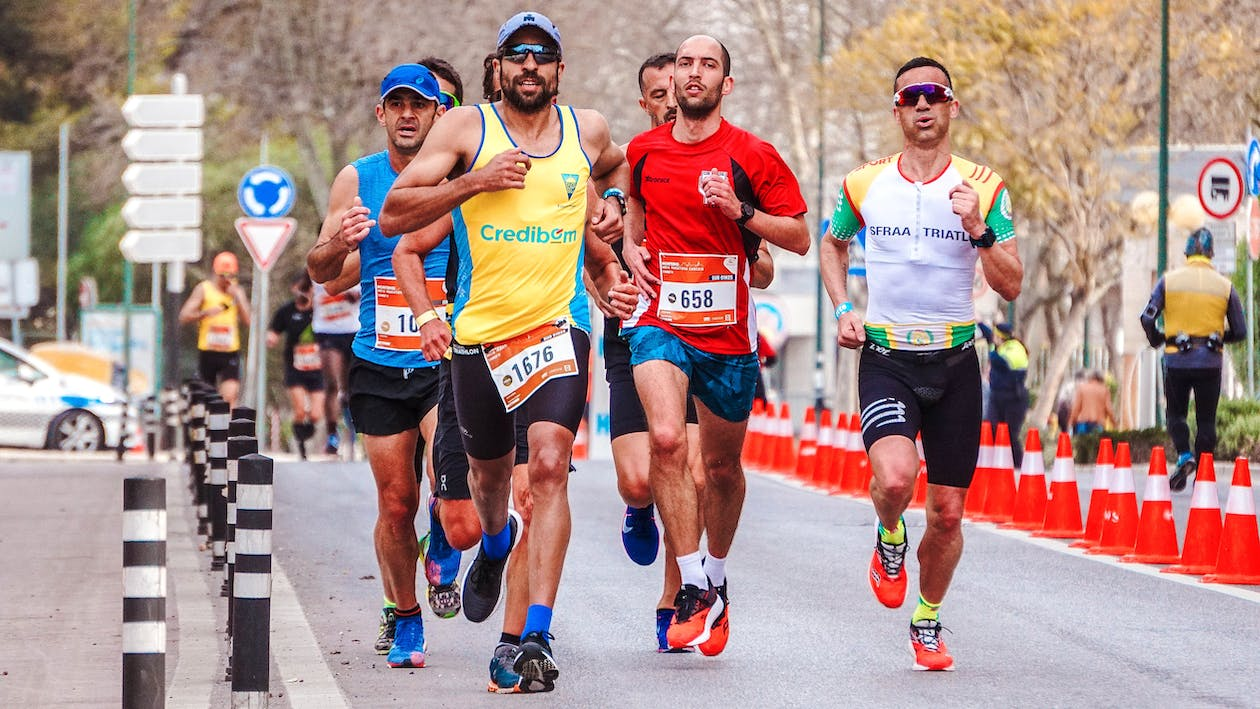 People in marathon