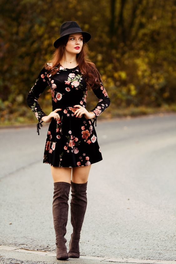 PAIR A LONG SLEEVE DRESS WITH BOOTS