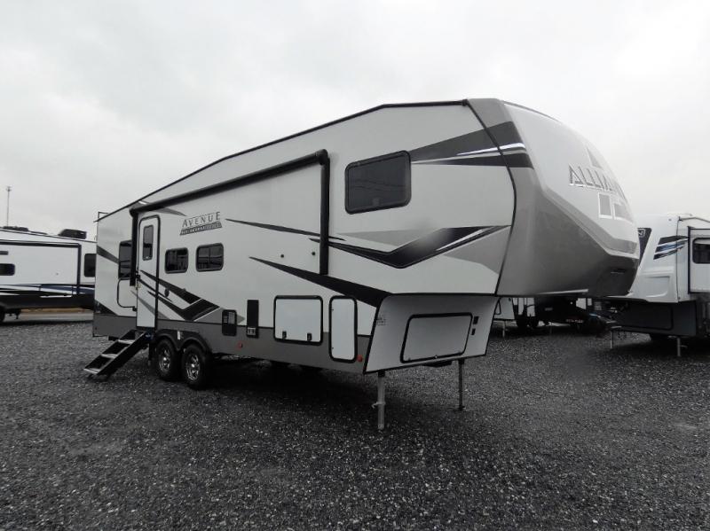 Find more amazing deals on RVs for families at RVingPlanet.com