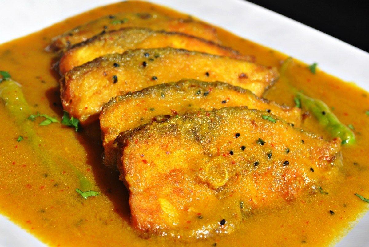 Macher Jhol | Recipe | Fish curry, Bengali food, Hilsa fish recipe