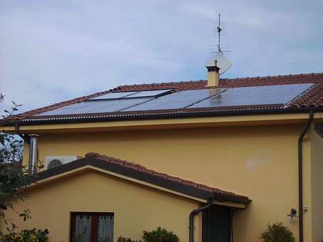 Apa Saja Keuntungan Pasang Panel Surya Untuk Rumah?