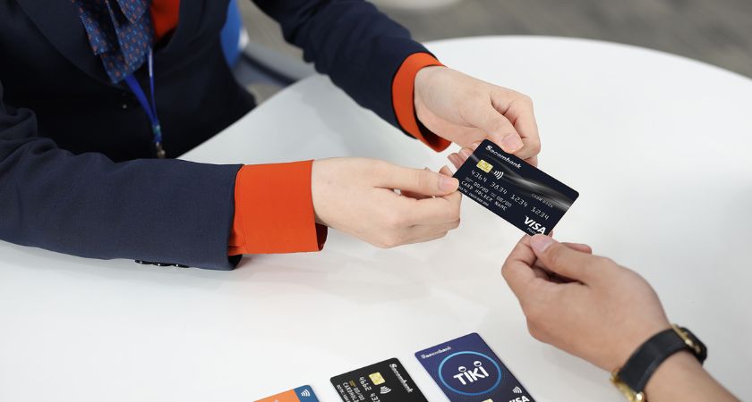 Phí rút tiền của các loại thẻ tín dụng Sacombank là khác nhau