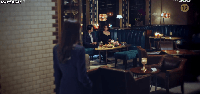 Bà cả Lee Ji Ah cao tay tống cổ cả tiểu tam và chồng tồi vào tù ở Penthouse tập 19 - Ảnh 10.
