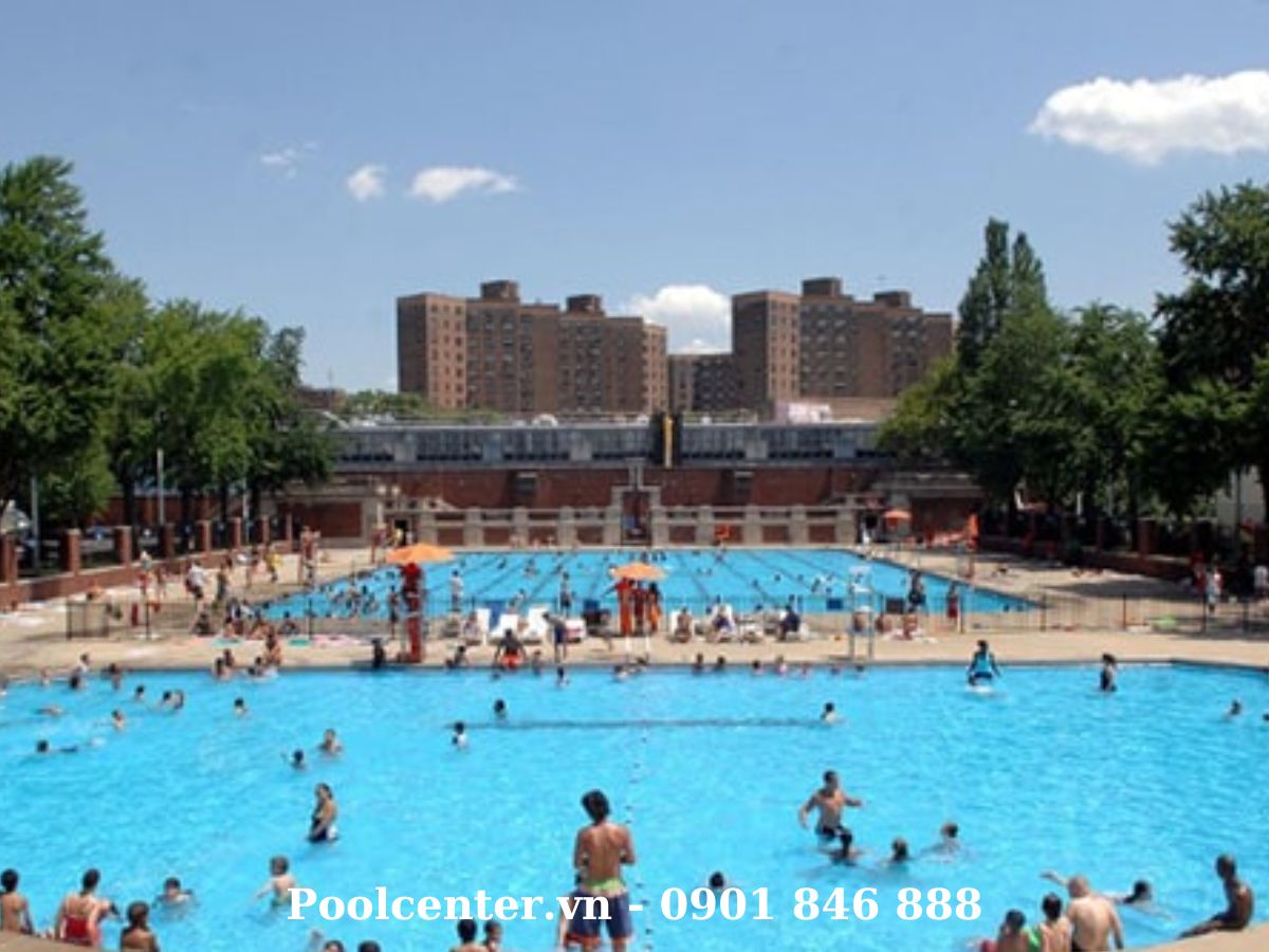 bể bơi công cộng