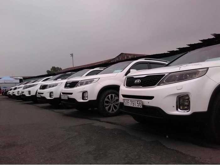 Đọc giao hẹn thuê xe một cách cẩn thận trước khi đặt bút ký tên Đọc giao hẹn thuê xe một cách cẩn thận trước khi đặt bút ký tên