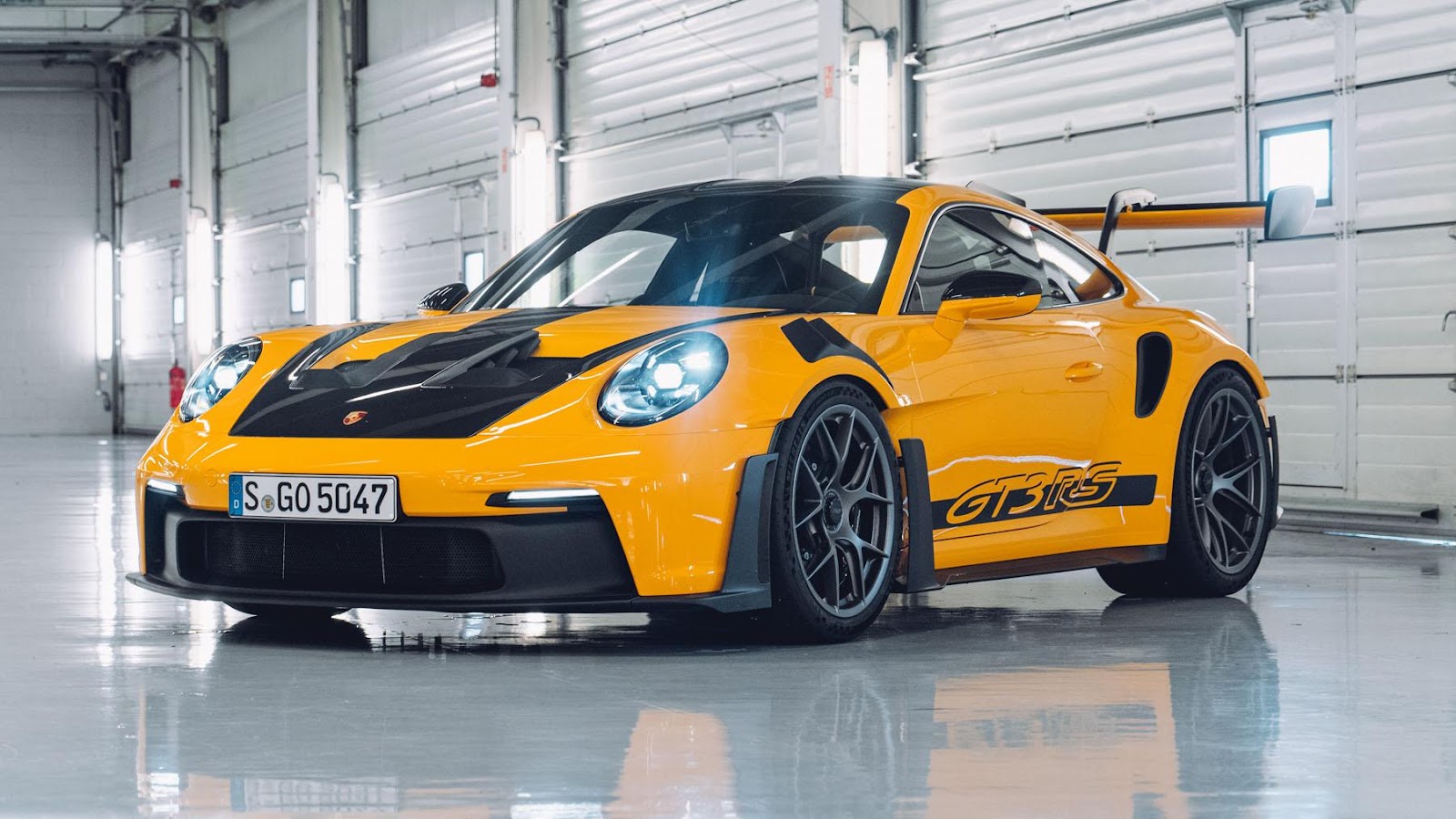 Porsche 911 GT3 RS front