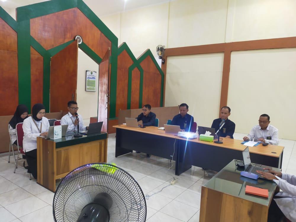 F:\Rapat Tinjauan Manajemen Hasil Pengawasan PTA Plk di PA Skr.jpeg