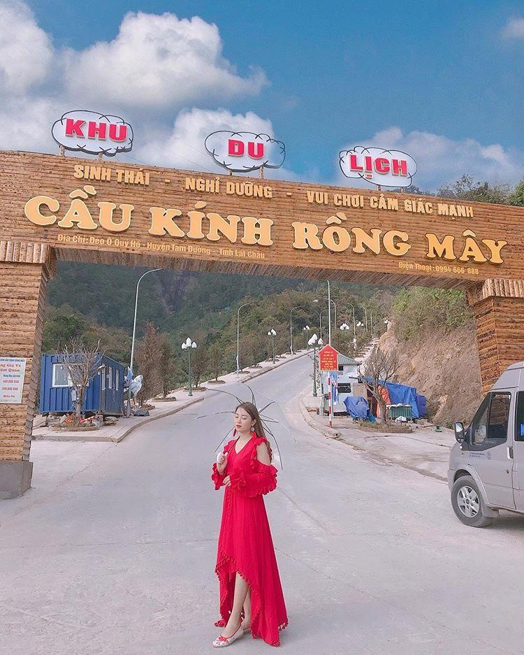 Review cầu kính rồng mây Sapa, đi lại, giá vé và trải nghiệm