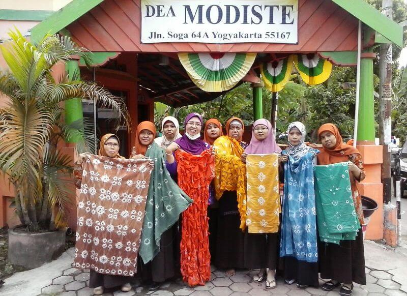 Dea Modis, Batik Jumput Warna Alam Kreasi Ibu Rumah Tangga Kota Yogyakarta  JOGJA DAILY Among Tani Dagang Layar