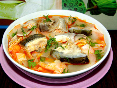canh-chua-ca-thu-tang-tri-nho.jpg