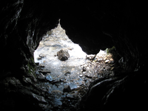 The same cave entrace but from inside.