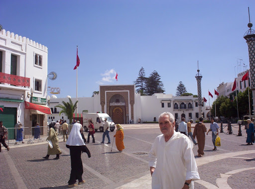 الحمامة البيضاء Royal_Palace_at_Tetouan_Morocco
