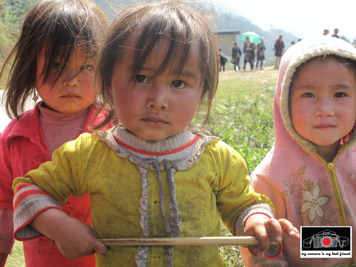 Little GIrls_H'Mong Tribe, Lao Cai_Sapa_Northern Vietnam