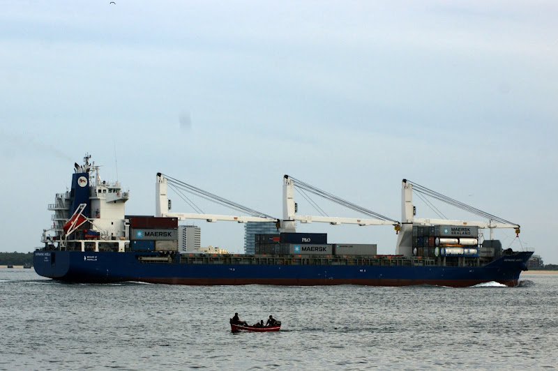 Navio no Sado