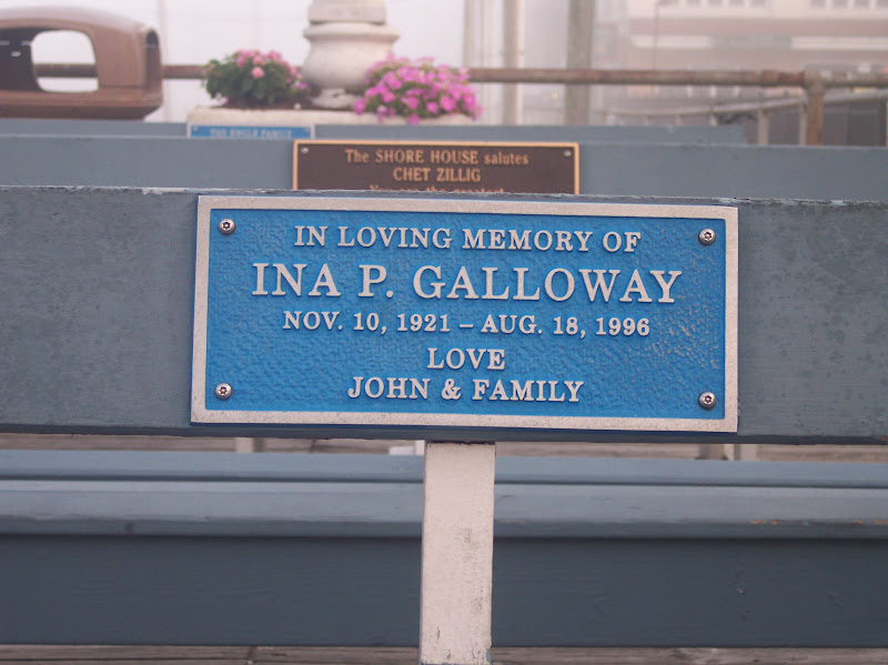 
			In Loving Memory Of
			Ina P. Galloway
			Nov. 10, 1921 - Aug. 18, 1996
			Love,
			John & Family
		
