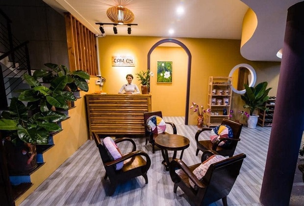 Đội ngũ nhân viên chuyên nghiệp tại Cam On chắc chắn sẽ cho bạn những giây phút tuyệt vời