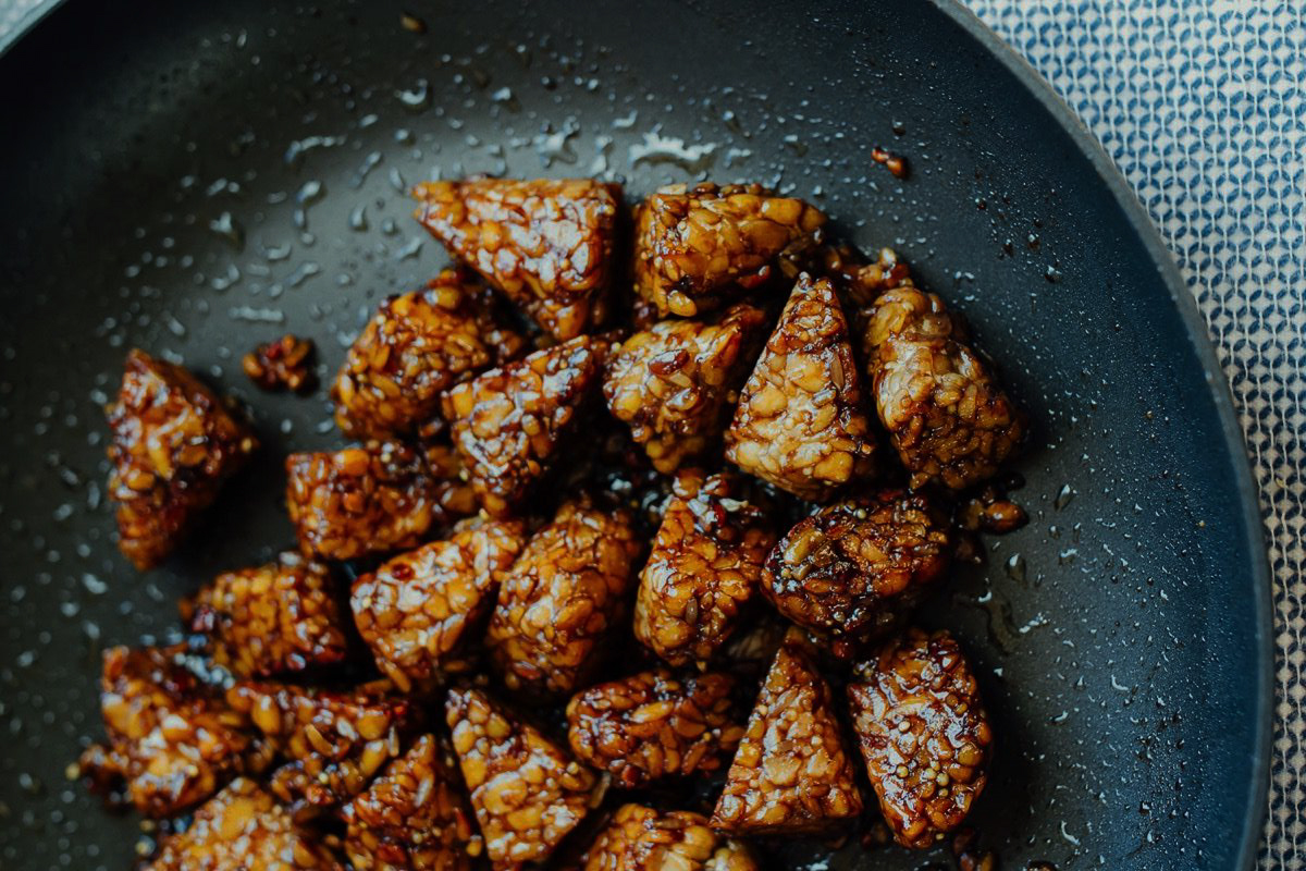 Tempeh, panfried & glazed