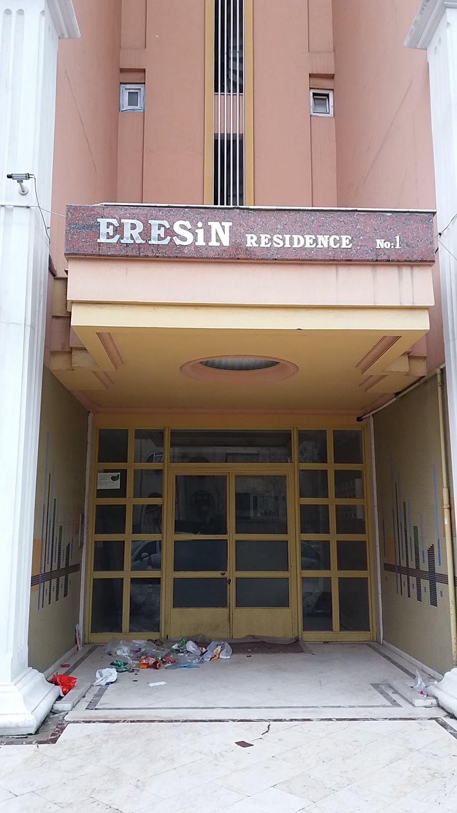 Eresin Residence