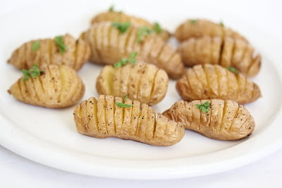 photo of a plate of Mini Hasselback potatoes