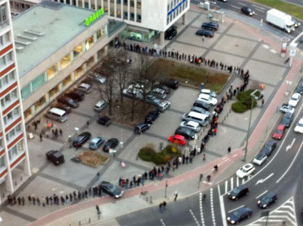 Apple iPad 2 launch - Germany