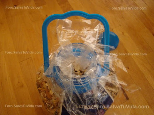 Cierre de bolsas de reciclaje DSC04137