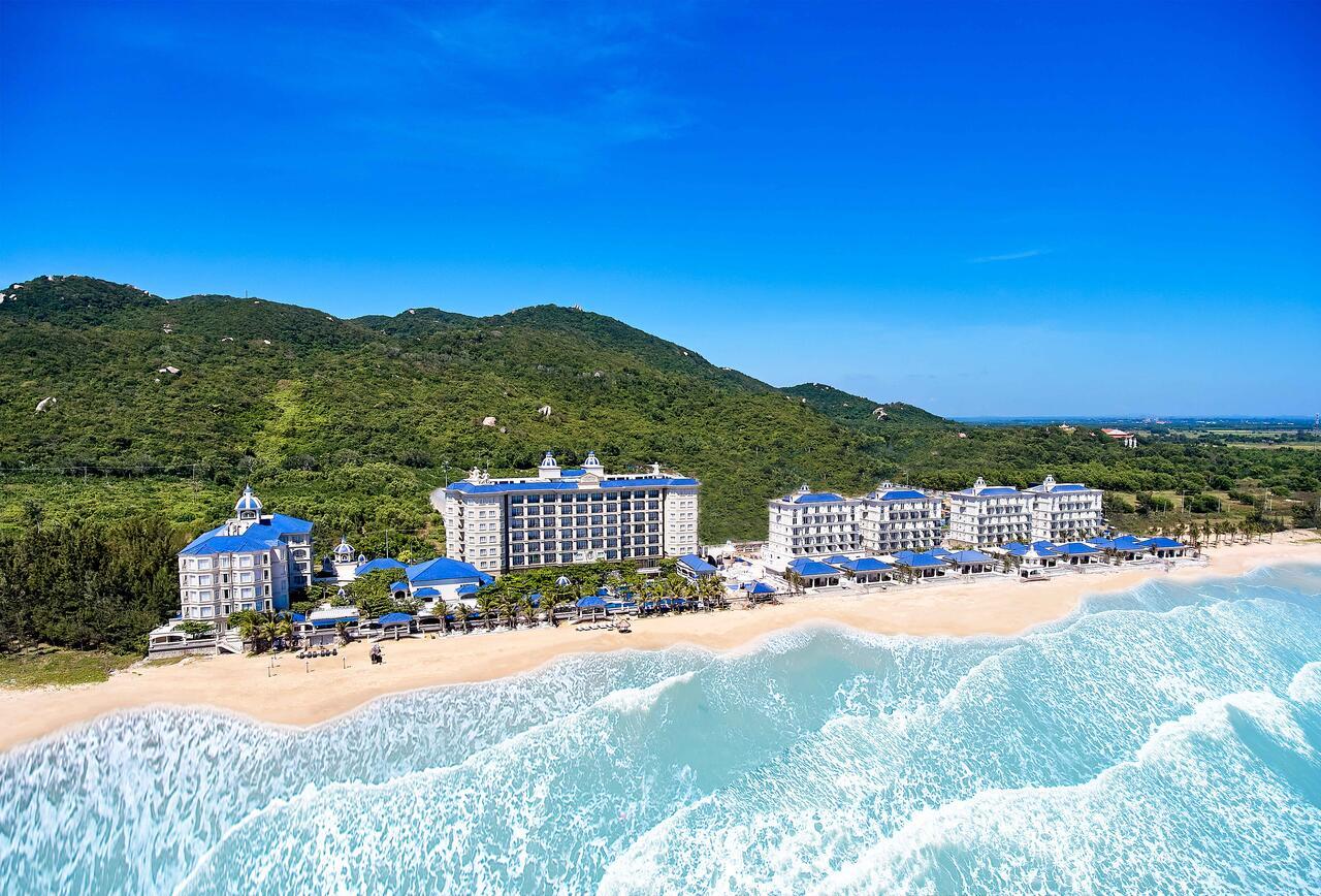 https://cf.bstatic.com/images/hotel/max1280x900/263/263196587.jpg