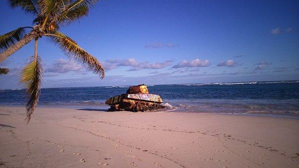 Flamenco Beach, Puerto Rico, Tank