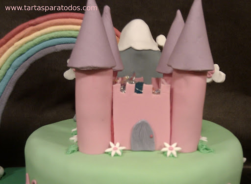 Tarta, cupcakes y galletas arco iris IMAG0158