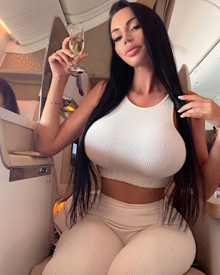 About Yvonne Bar, Height, weight, body measurements, lifestyle and relationship status of Yvonne Bar,Biography and Facts of Yvonne Bar.