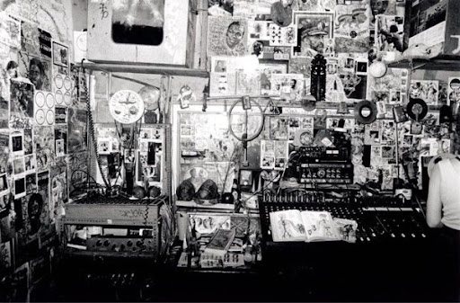 lee scratch perry and the upsetters- revolution dub