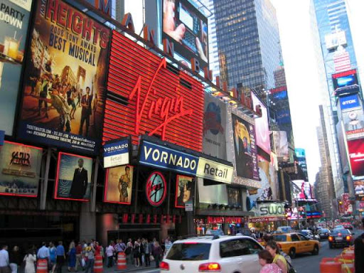 Nueva York y Washington DC - Blogs de USA - Día 1 - La ida y toma de contacto (13)