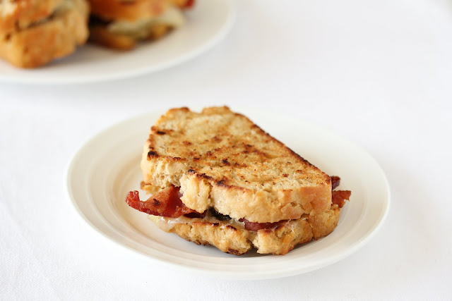 close-up photo of a grilled cheese sandwich