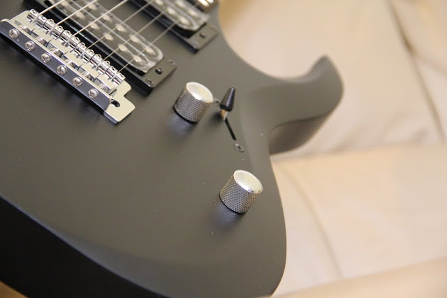 最終価格)コルト Cort X-1 （Valley arts製 ペグ） 最終価格
