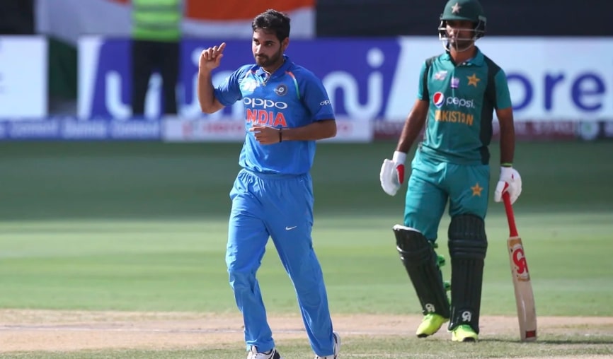 Bhuvneshwar Kumar dominates Pakistani batsmen
