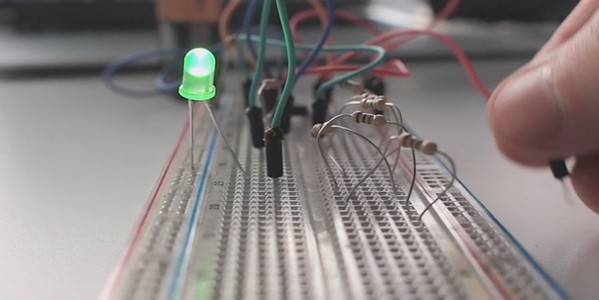 Pulsing LED Circuit
