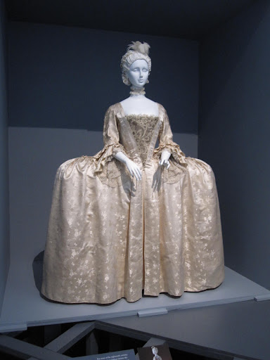 The Miniature Historian: Pink Polonaise or Milkmaid Gown