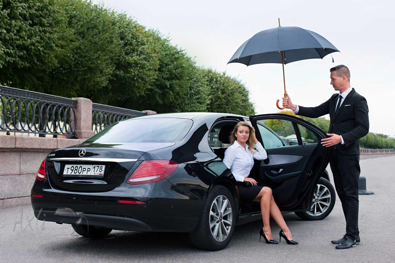 The Advantages Of Pre-Booking Limousine Services For Your Trip To Zurich