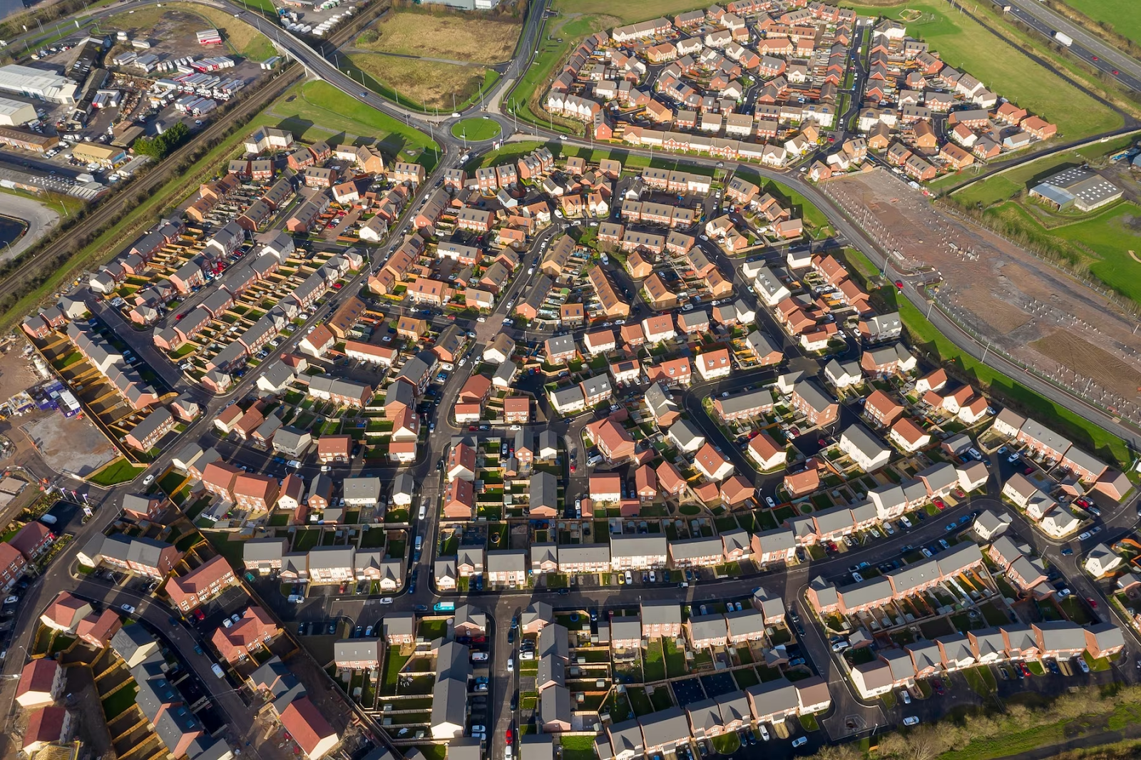 ¿Quién tiene preferencia ante la venta de una finca urbana?