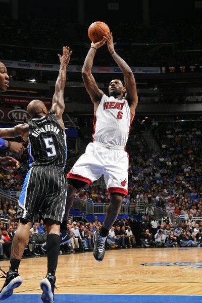 LeBron Torches Magic for 51 Points Sets Miami Heat Record with 23 in First Quarter