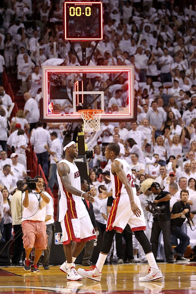 Things Get Physical as Wade Leads Heat to Chippy Game 1 Win