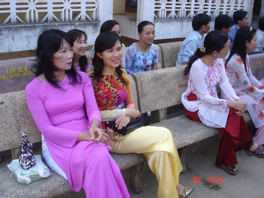 Về thăm trường cũ nhân dịp Lễ bế giảng năm học 2010 - 2011 DSC00022
