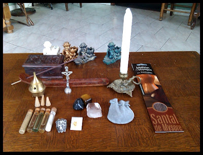 Support et matériels d'aides spirituels Objets%2017