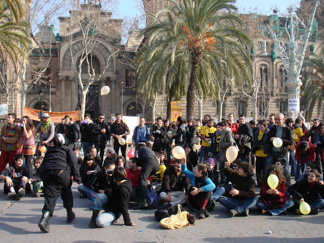 Manifestación frente al palacio de justicia